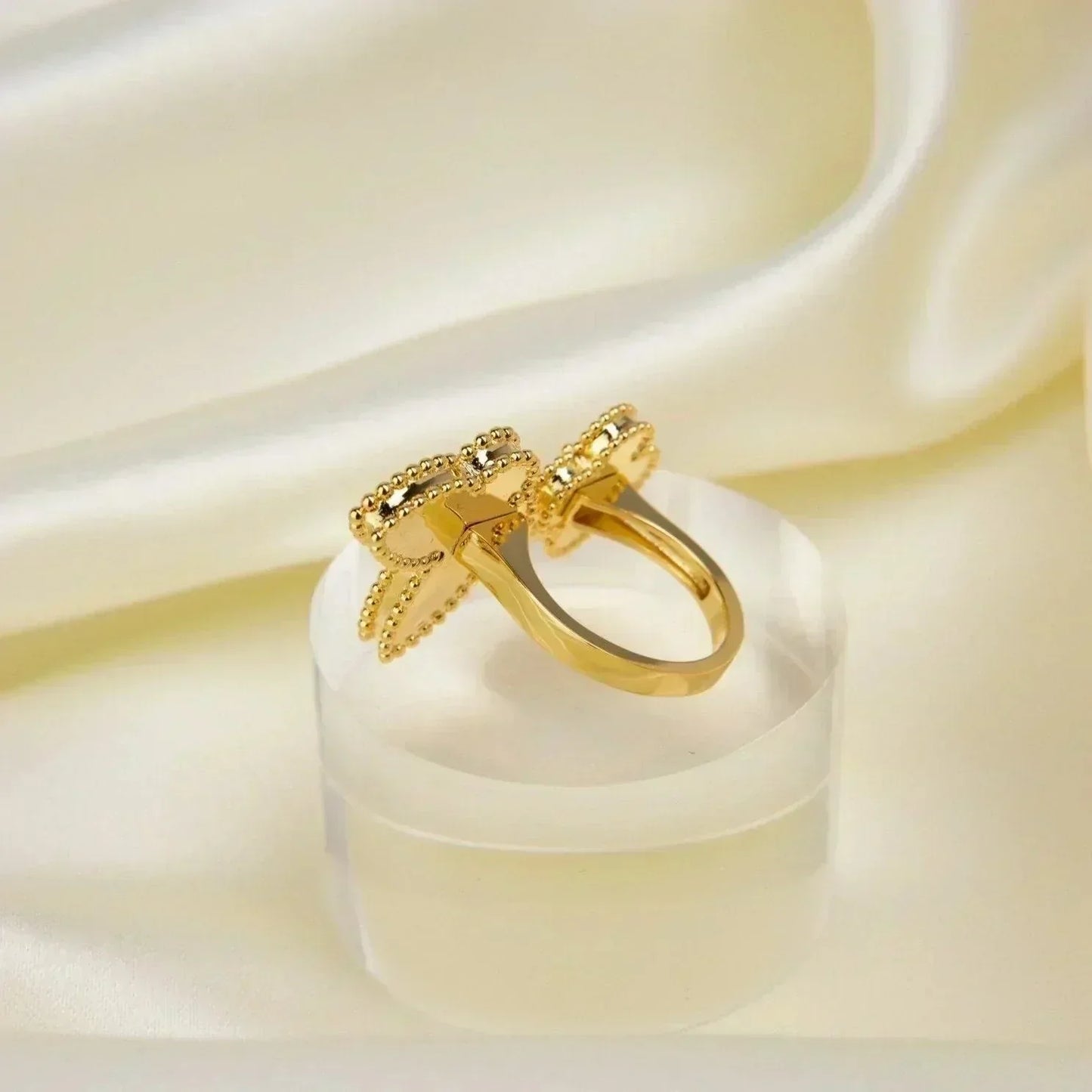 [Vellora Opalyn]LUCKY BETWEEN THE FINGER RING