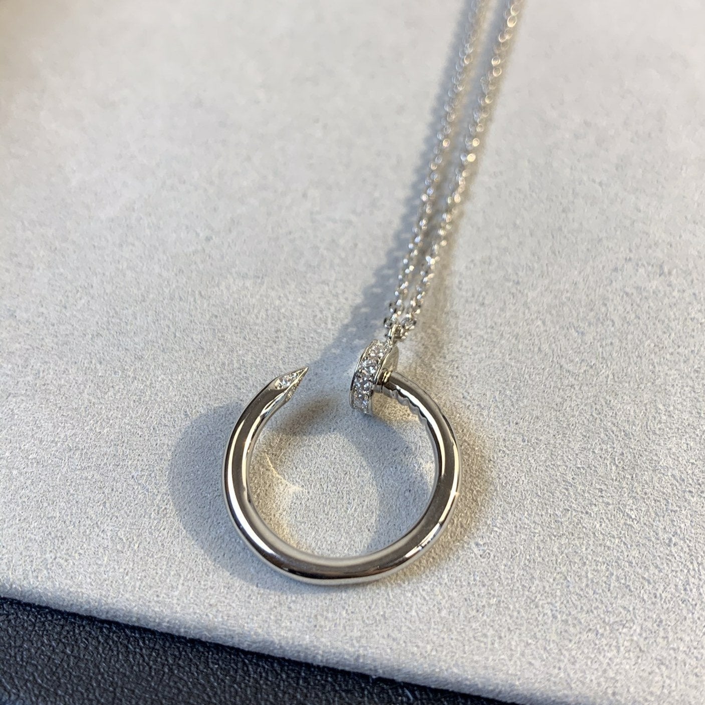 [Vellora Opalyn]JUSTE NECKLACE SILVER