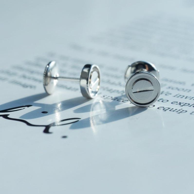 [Vellora Opalyn]LOVE EARRINGS SILVER 10MM