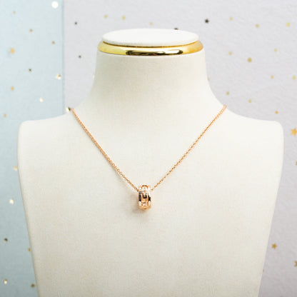 [Vellora Opalyn]PARENTESI NECKLACE PINK GOLD