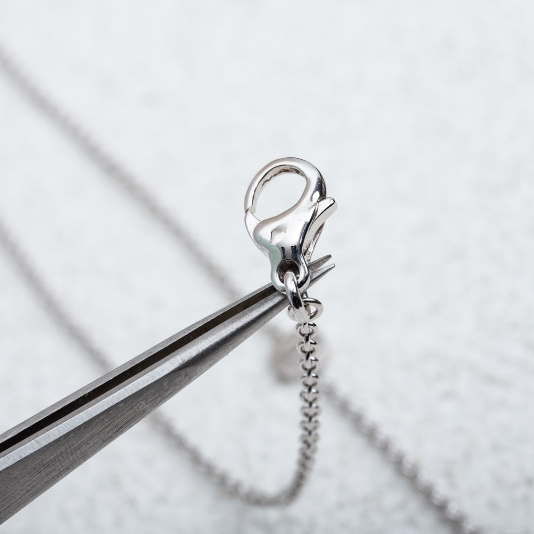 [Vellora Opalyn]PARENTESI NECKLACE SILVER