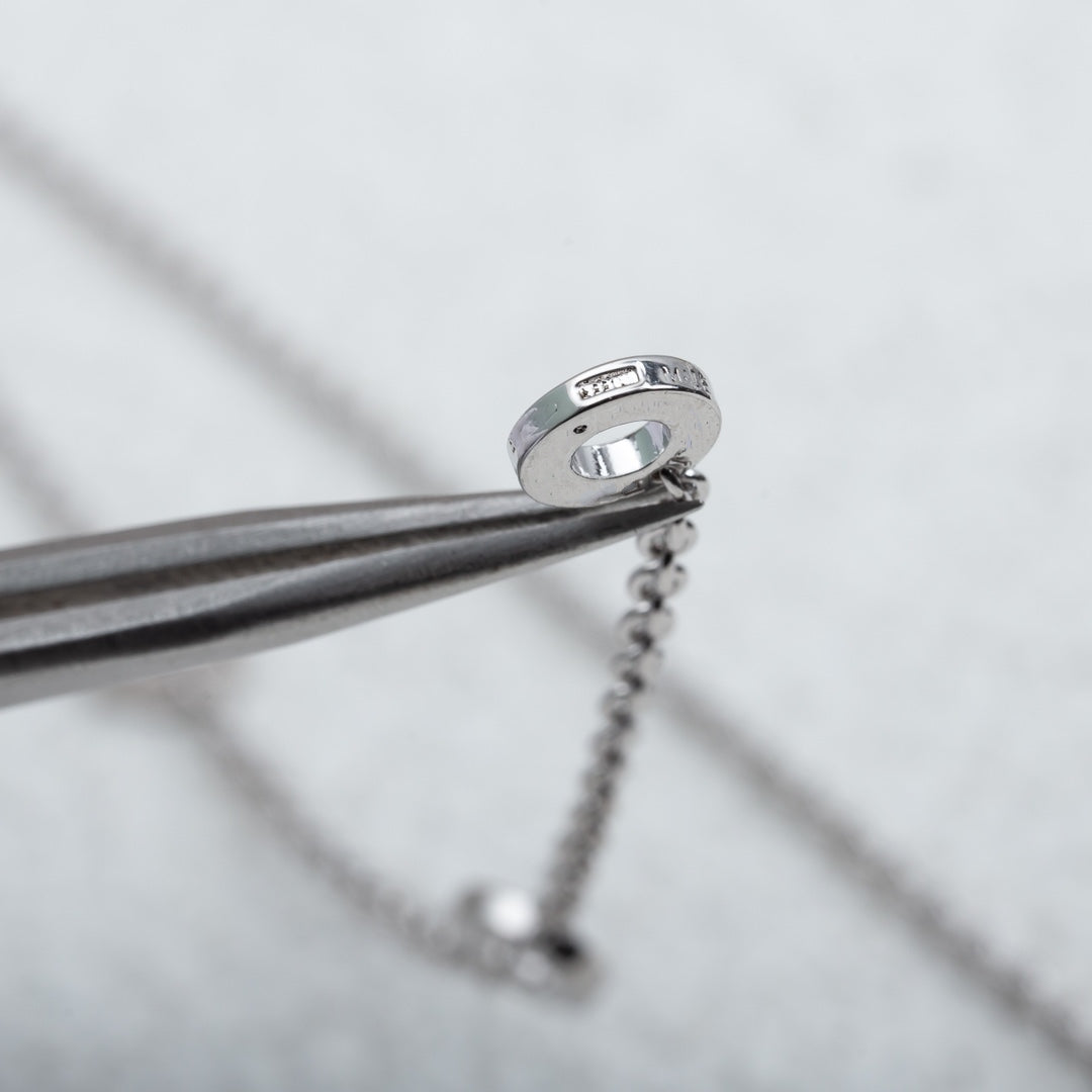[Vellora Opalyn]PARENTESI NECKLACE SILVER DIAMOND