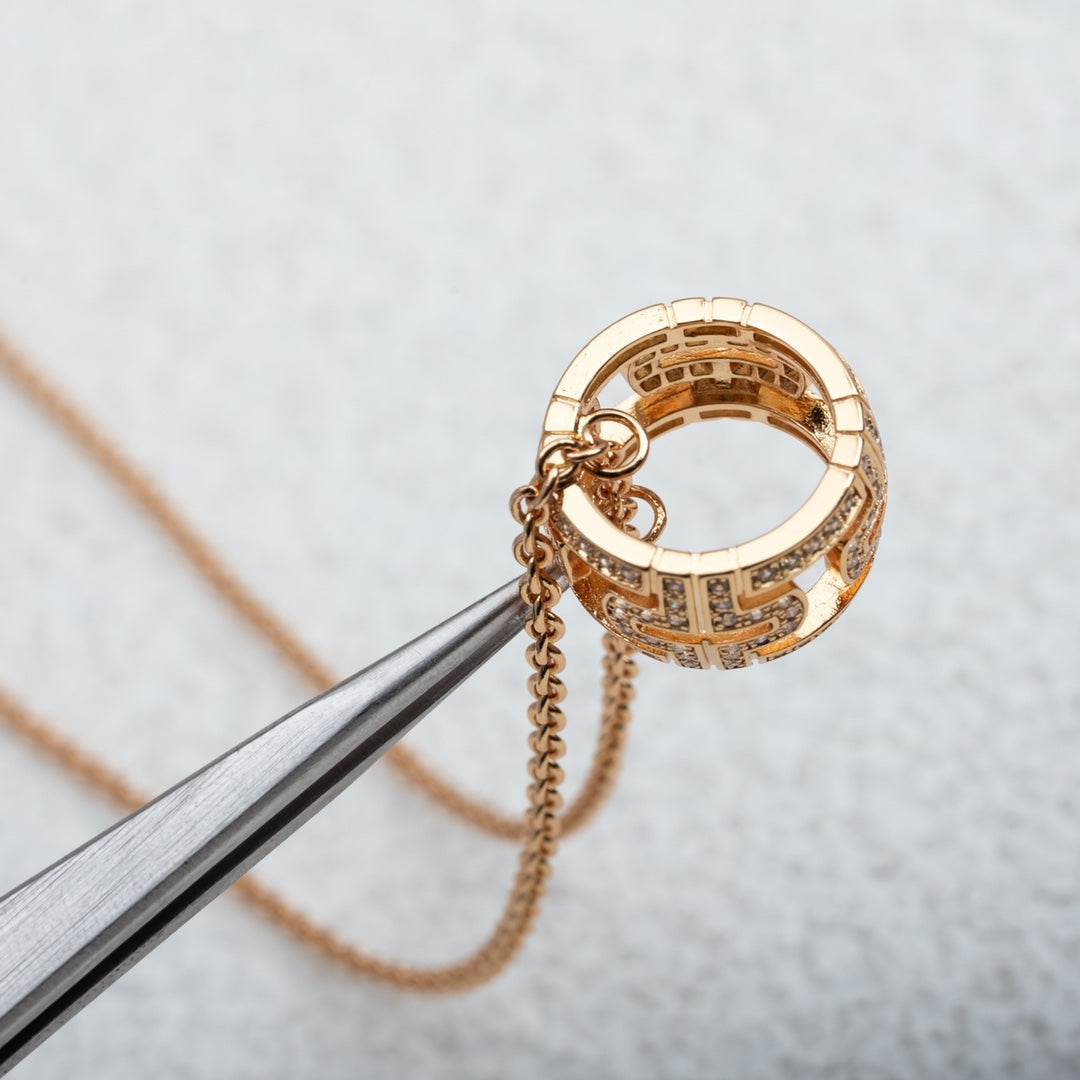 [Vellora Opalyn]PARENTESI NECKLACE PINK GOLD DIAMOND