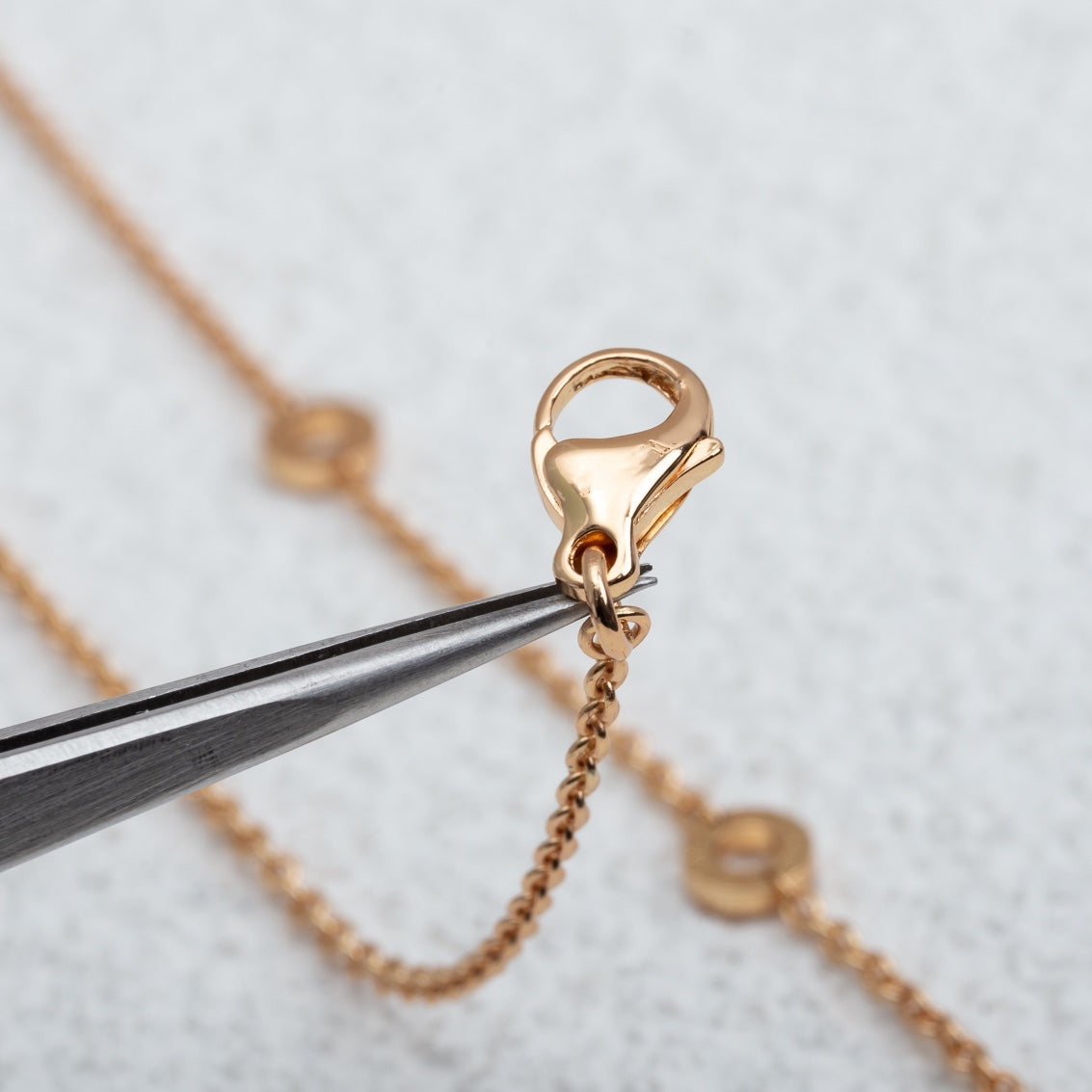 [Vellora Opalyn]PARENTESI NECKLACE PINK GOLD DIAMOND
