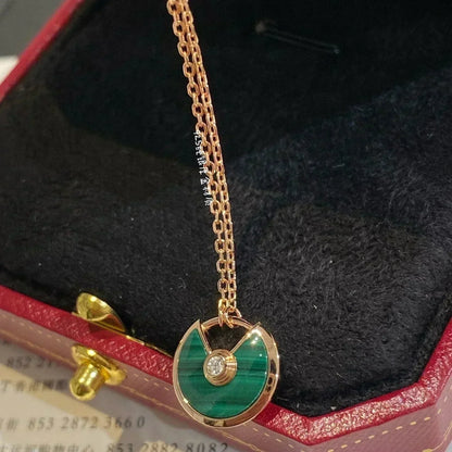 [Vellora Opalyn]AMULETTE ROSE GOLD MALACHITE NECKLACE
