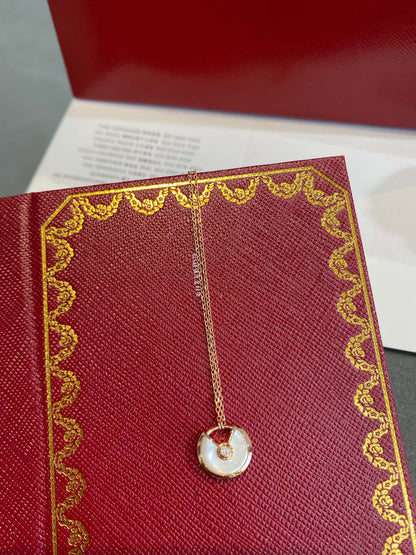 [Vellora Opalyn]AMULETTE ROSE GOLD MOP NECKLACE