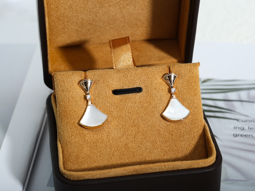 [Vellora Opalyn]DREAM MOP PINK GOLD EARRINGS