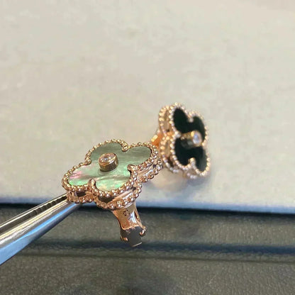 [Vellora Opalyn]CLOVER MEDIUM 1 MOTIFS GRAY MOP  DIAMOND EARRINGS