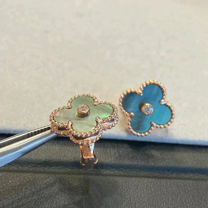 [Vellora Opalyn]CLOVER MEDIUM 1 MOTIFS GRAY MOP  DIAMOND EARRINGS