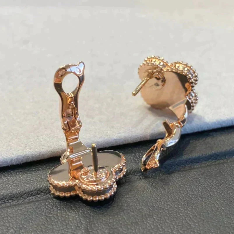 [Vellora Opalyn]CLOVER MEDIUM 1 MOTIFS GRAY MOP  DIAMOND EARRINGS