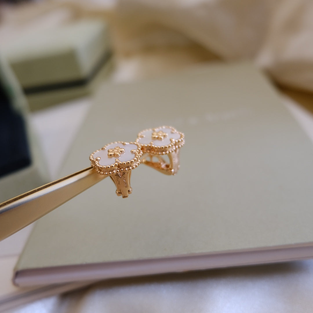 [Vellora Opalyn]LUCKY PINK GOLD WHITE MOP EARRINGS