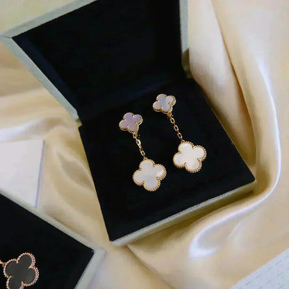 [Vellora Opalyn]CLOVER 2 MOTIF WHITE MOP EARRINGS