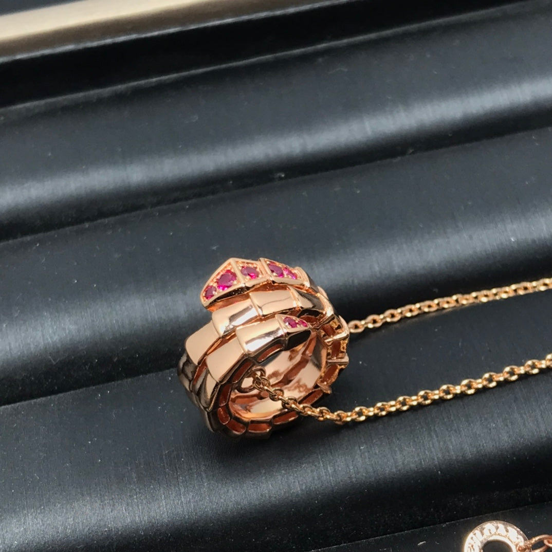 [Vellora Opalyn]SERPENTI PEDANT NECKLACE