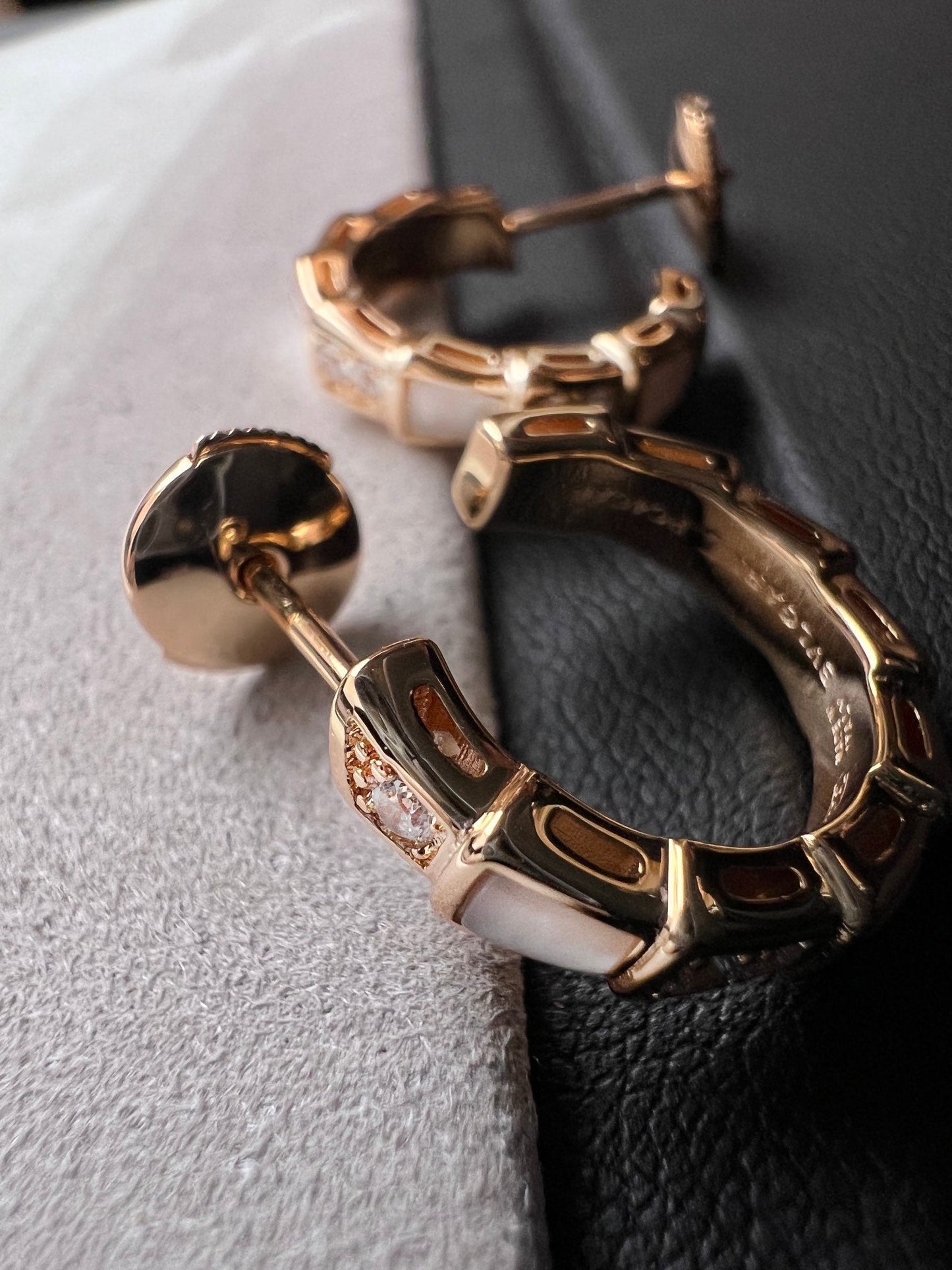 [Vellora Opalyn] SERPENTI MOP PINK GOLD EARRINGS