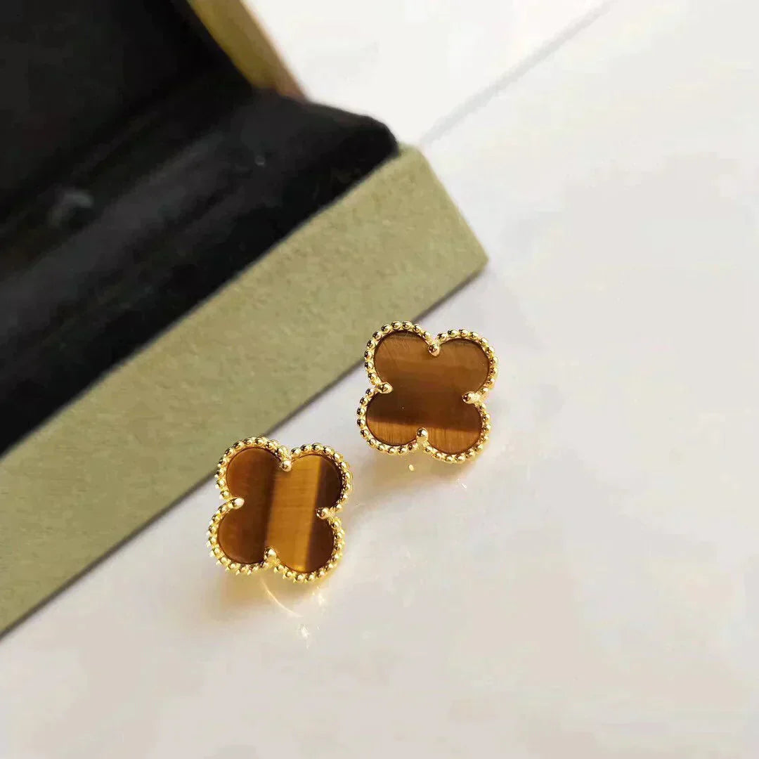 [Vellora Opalyn]CLOVER MEDIUM 1 MOTIFS TIGER EYE EARRINGS