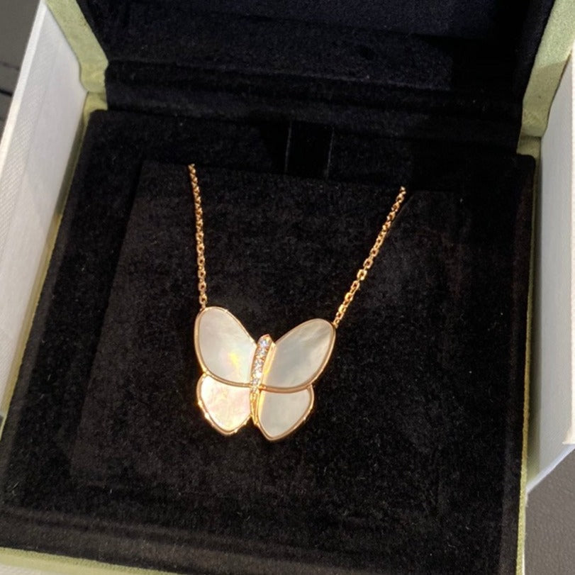 [Vellora Opalyn]BUTTERFLY GOLD MOP DIAMOND NECKLACE