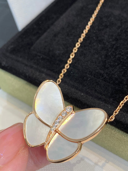 [Vellora Opalyn]BUTTERFLY GOLD MOP DIAMOND NECKLACE