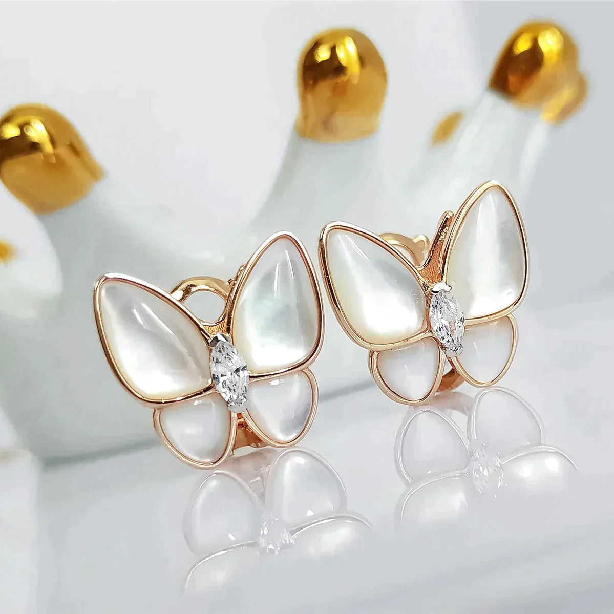 [Vellora Opalyn]BUTTERFLY MOP DIAMOND EARRINGS