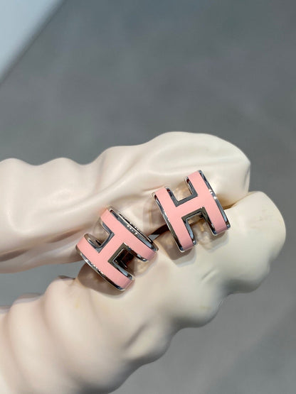 [Vellora Opalyn]MINI POP H SILVER EARRINGS PINK