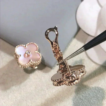 [Vellora Opalyn]CLOVER MEDIUM 1 MOTIFS  PINK MOP DIAMOND EARRINGS
