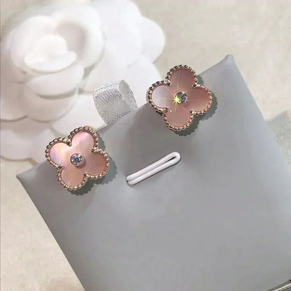 [Vellora Opalyn]CLOVER MEDIUM 1 MOTIFS  PINK MOP DIAMOND EARRINGS