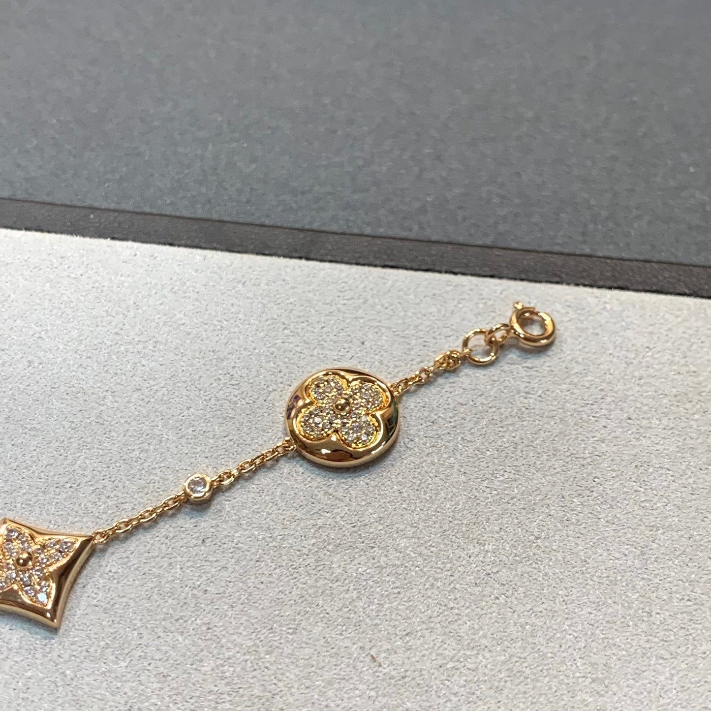[Vellora Opalyn]STAR AND SUN 4 MOTIFS GOLD DIAMONDS BRACELET