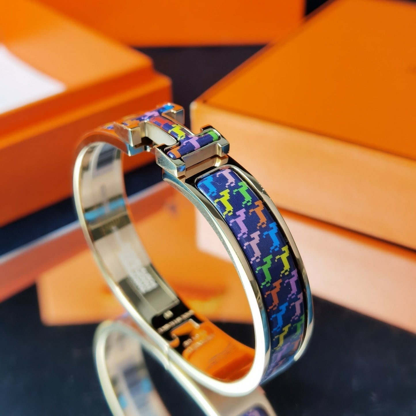 [Vellora Opalyn]H HORSE BRACELET 12MM