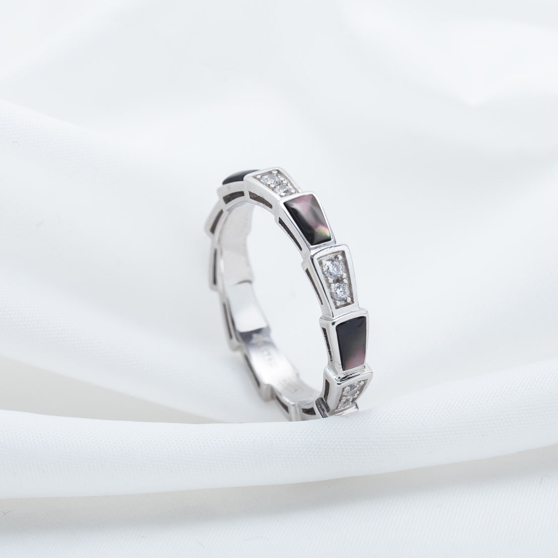 [Vellora Opalyn]SERPENTI RING SILVER  DIAMOND BLACK MOP 3MM