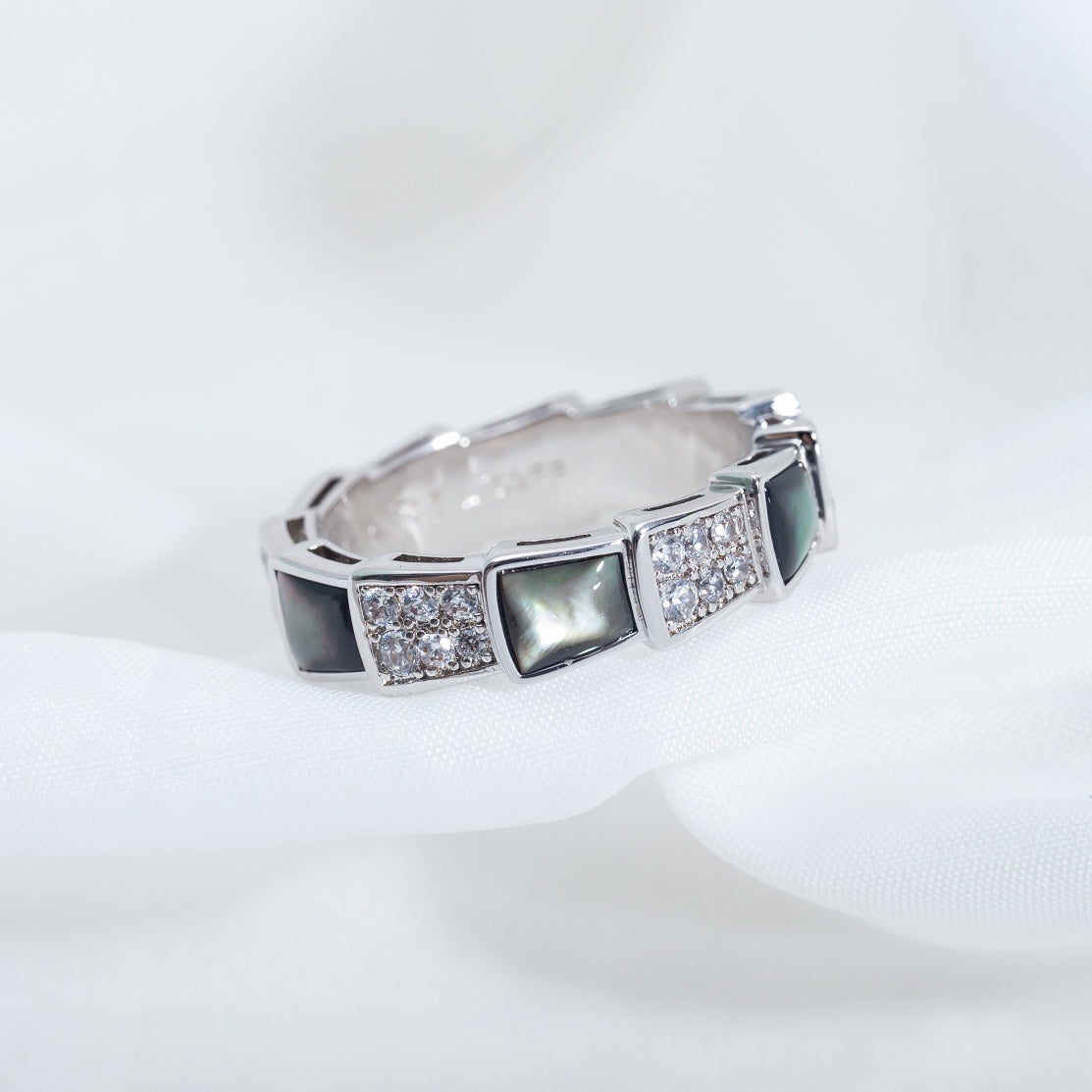 [Vellora Opalyn]SERPENTI RING SILVER DIAMOND BLACK MOP 4MM