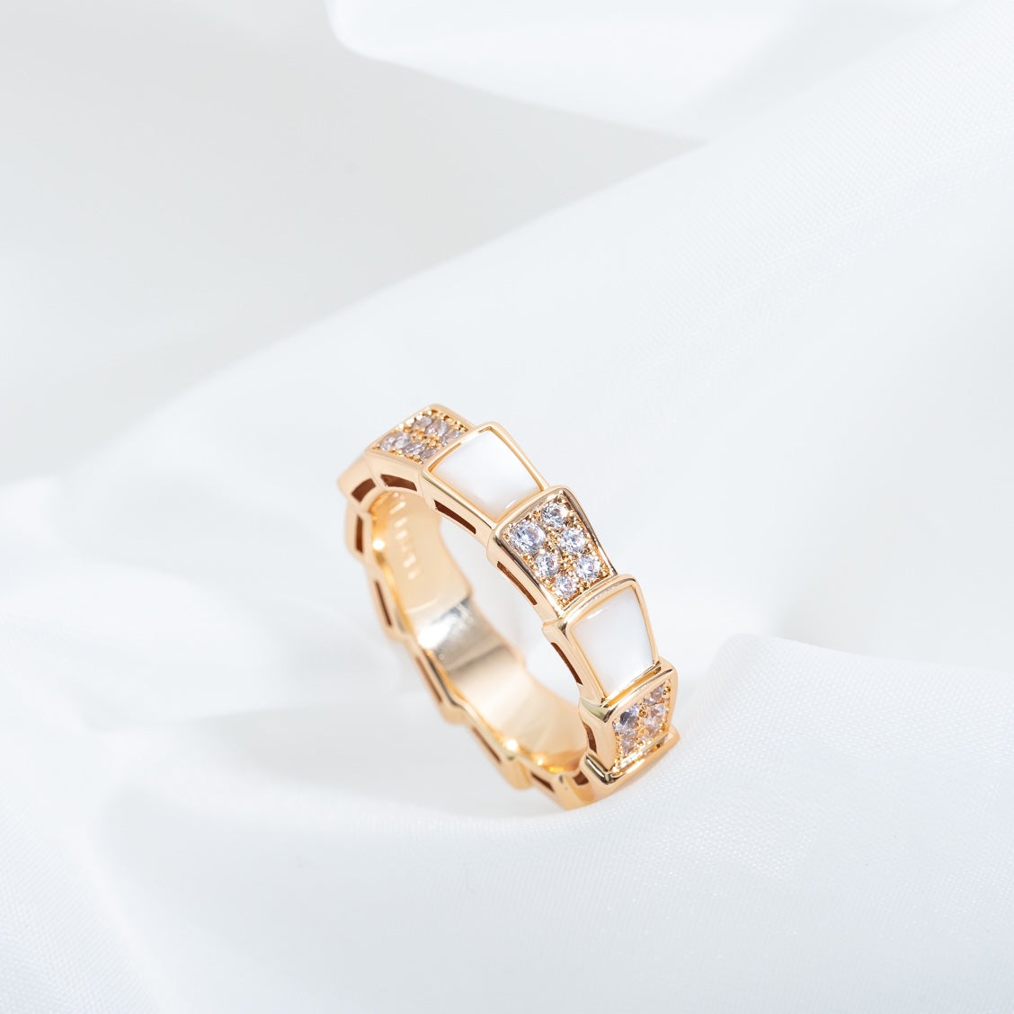 [Vellora Opalyn]SERPENTI RING PINK GOLD MOP DIAMOND PAVED 4MM