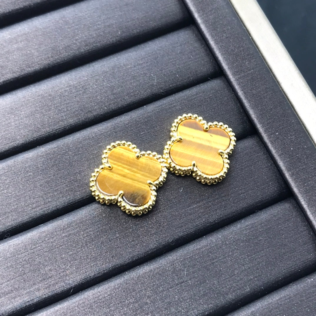 [Vellora Opalyn]CLOVER MEDIUM 1 MOTIFS TIGER EYE EARRINGS