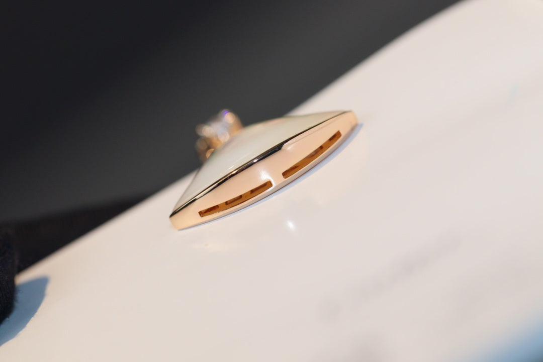 [Vellora Opalyn]DREAM NECKLACE WHITE MOP PINK GOLD 1 DIAMOND