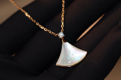 [Vellora Opalyn]DREAM NECKLACE WHITE MOP PINK GOLD 1 DIAMOND