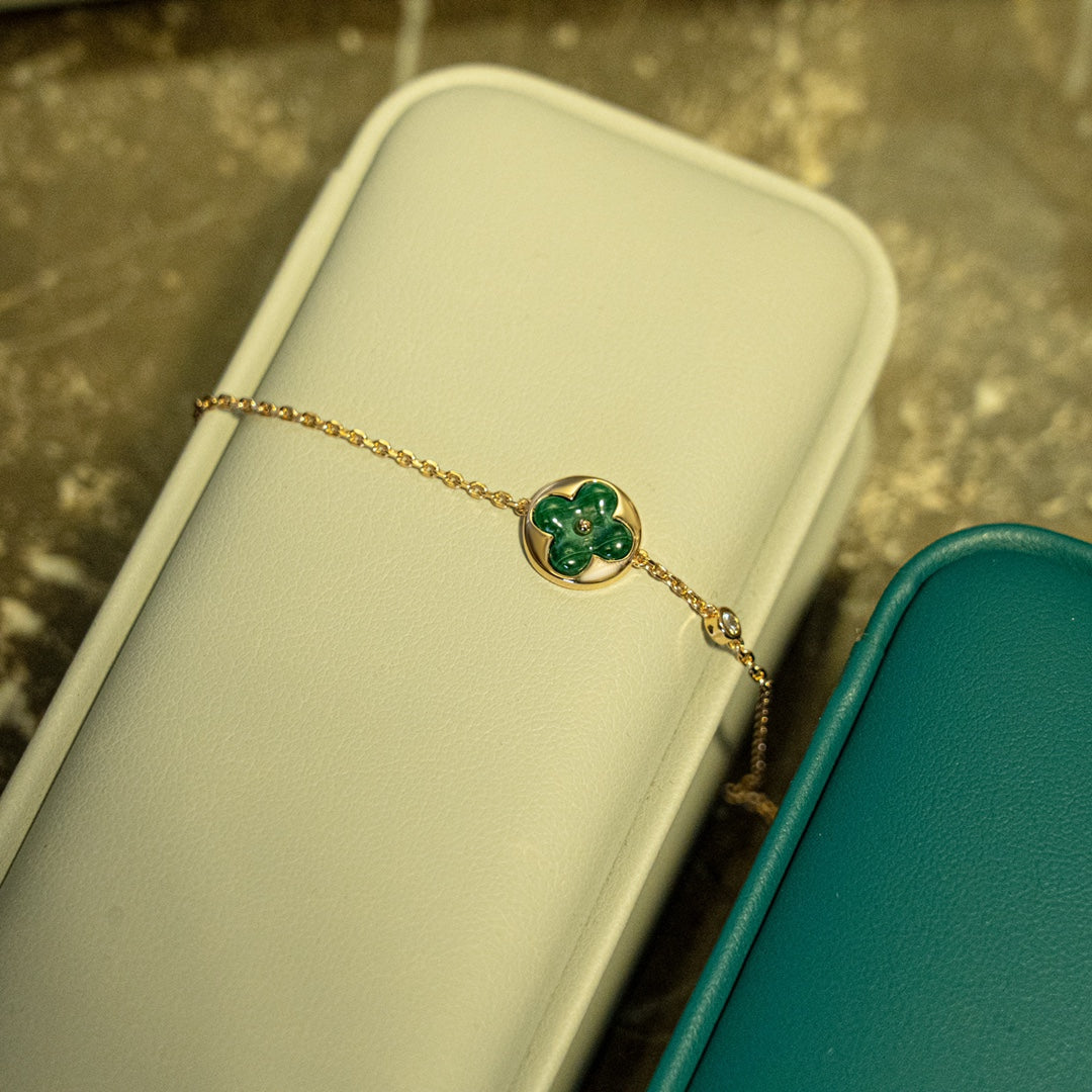 [Vellora Opalyn]SUN MALACHITE 1 DIAMOND PINK GOLD BRACELET