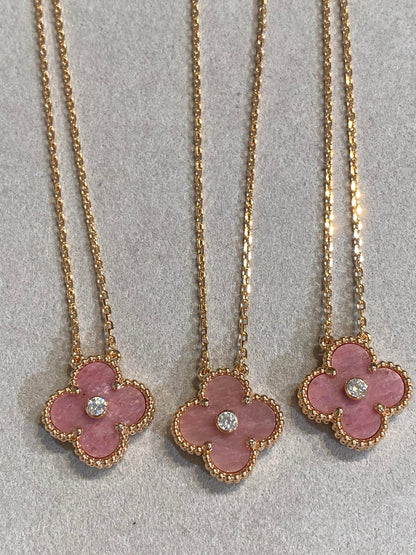 [Vellora Opalyn]CLOVER 15MM DIAMOND RHODONITE NECKLACE