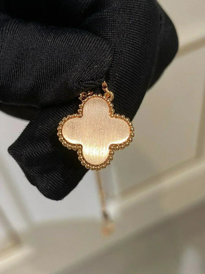 [Vellora Opalyn]CLOVER 15MM DIAMOND RHODONITE NECKLACE