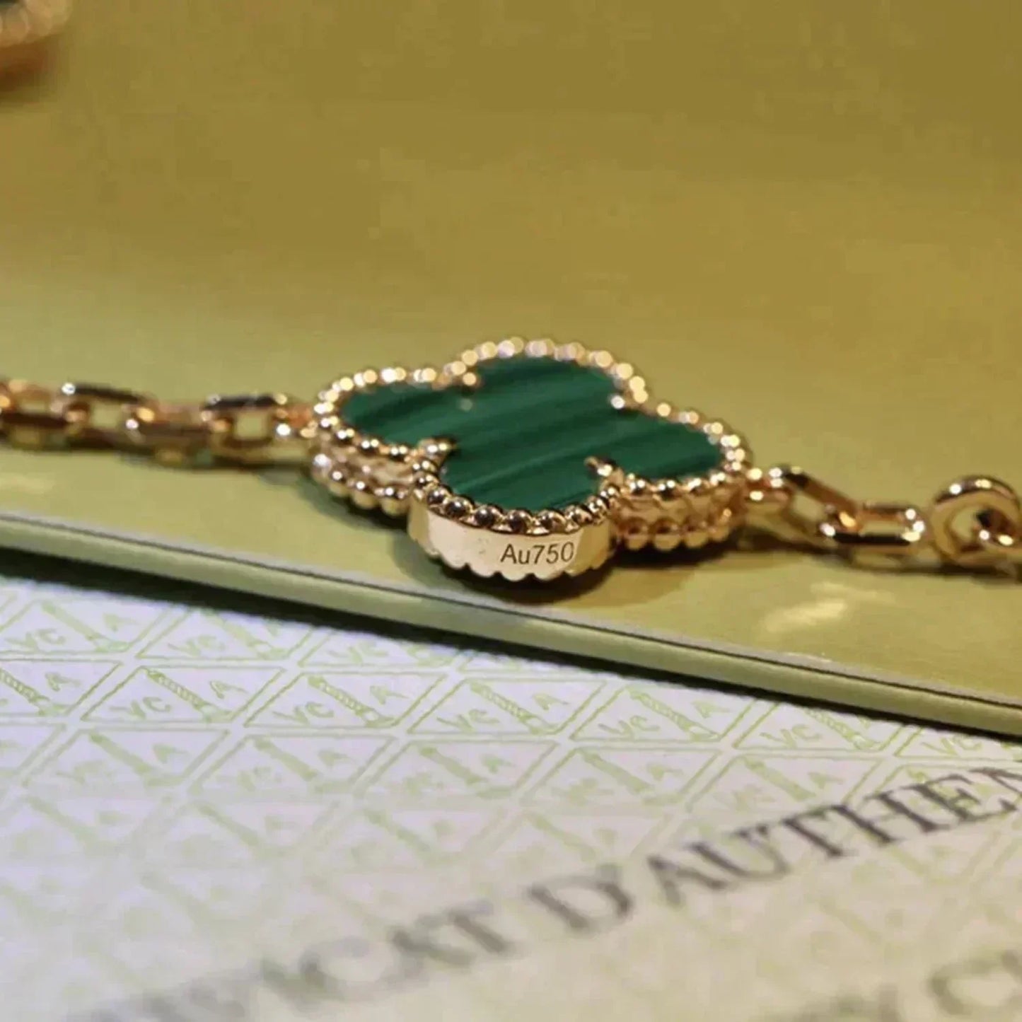[Vellora Opalyn]CLOVER 5 MOTIFS MALACHITE BRACELET