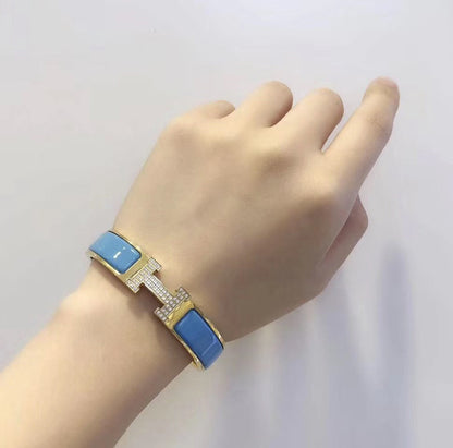 [Vellora Opalyn]H CLOUD BLUE BRACELET GOLD DIAMOND