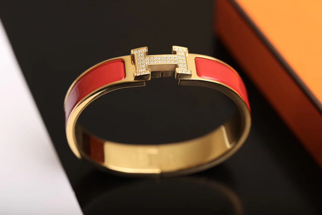 [Vellora Opalyn]H BRACELET GOLD DIAMOND