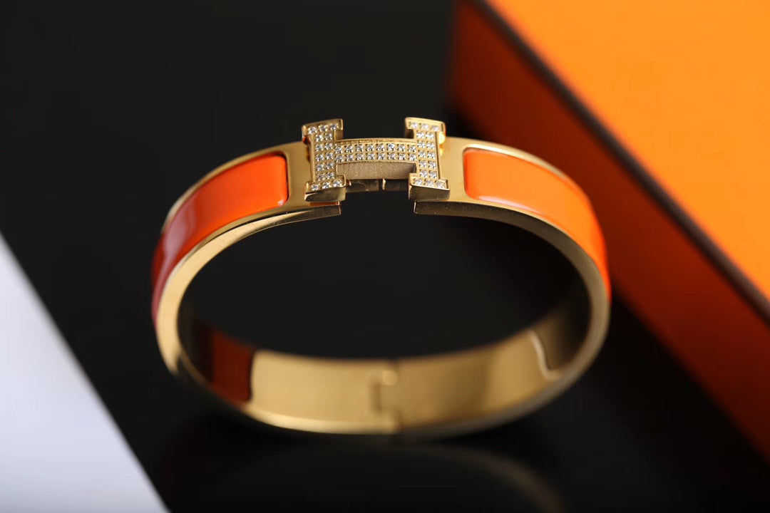 [Vellora Opalyn]H BRACELET GOLD DIAMOND