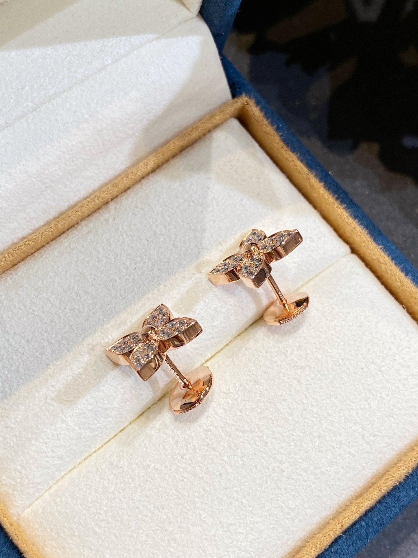 [Vellora Opalyn]STAR DIAMOND EARRINGS