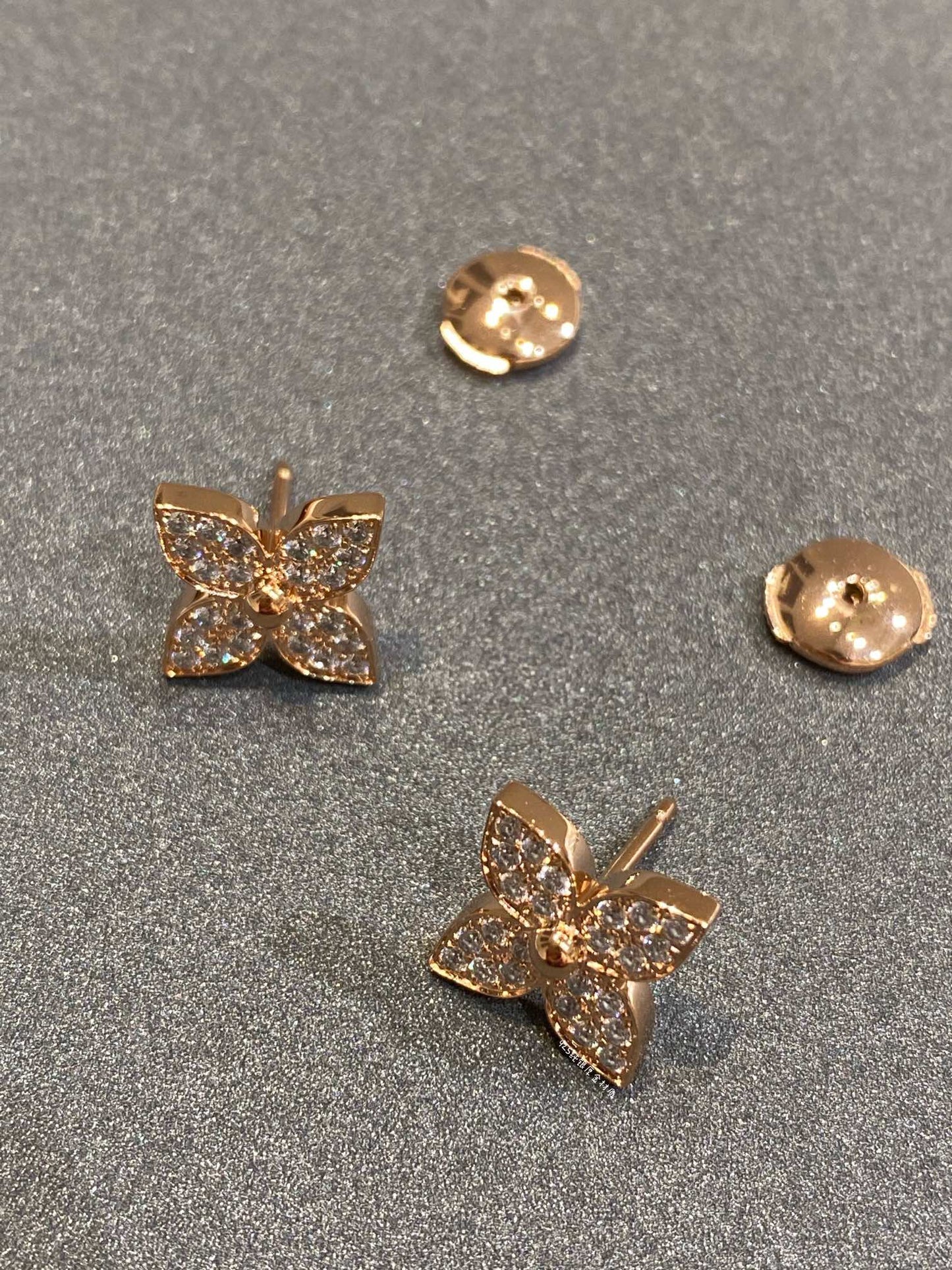 [Vellora Opalyn]STAR DIAMOND EARRINGS