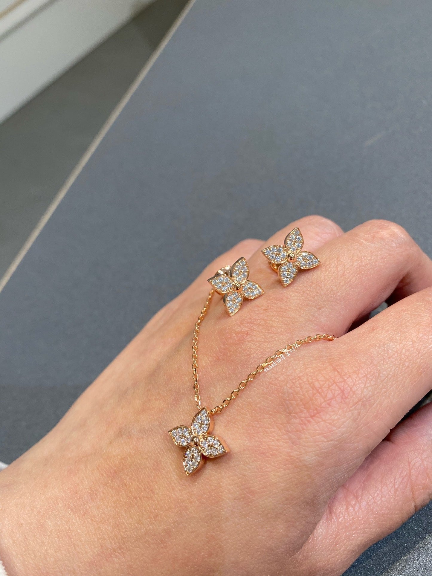 [Vellora Opalyn]STAR DIAMOND NECKALCE