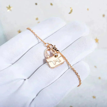 [Vellora Opalyn]AMULETTE PEDANT ROSE GOLD NECKLACE