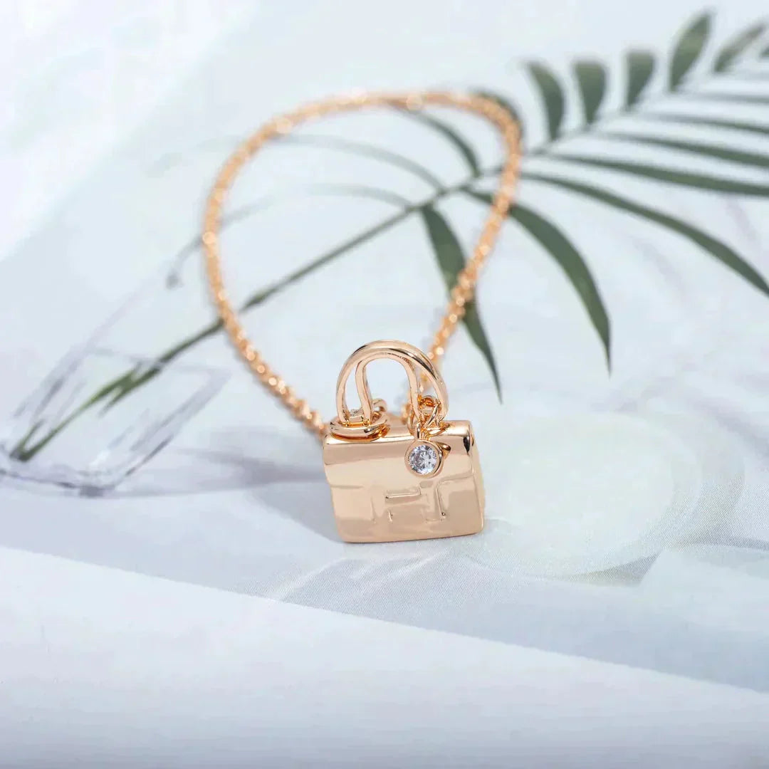 [Vellora Opalyn]AMULETTE PEDANT ROSE GOLD NECKLACE