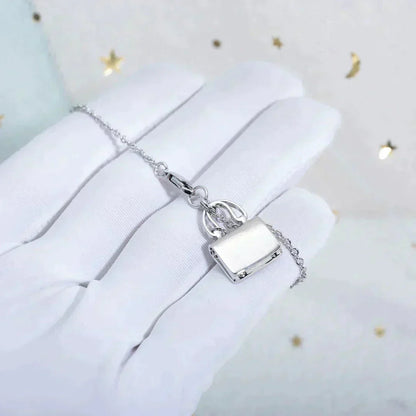 [Vellora Opalyn]AMULETTE PEDANT SILVER NECKLACE