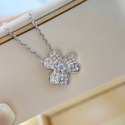 [Vellora Opalyn]CLOVER DIAMOND NECKLACE SILVER