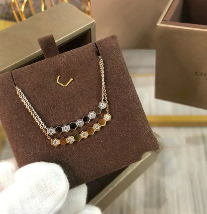 [Vellora Opalyn]BEE LOVE NECKLACE DIAMOND