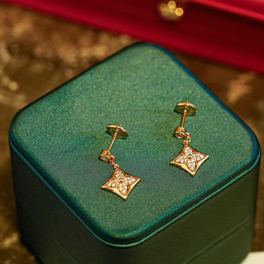 [Vellora Opalyn]STAR DIAMONDS EARRINGS GOLD