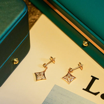 [Vellora Opalyn]STAR DIAMONDS EARRINGS GOLD
